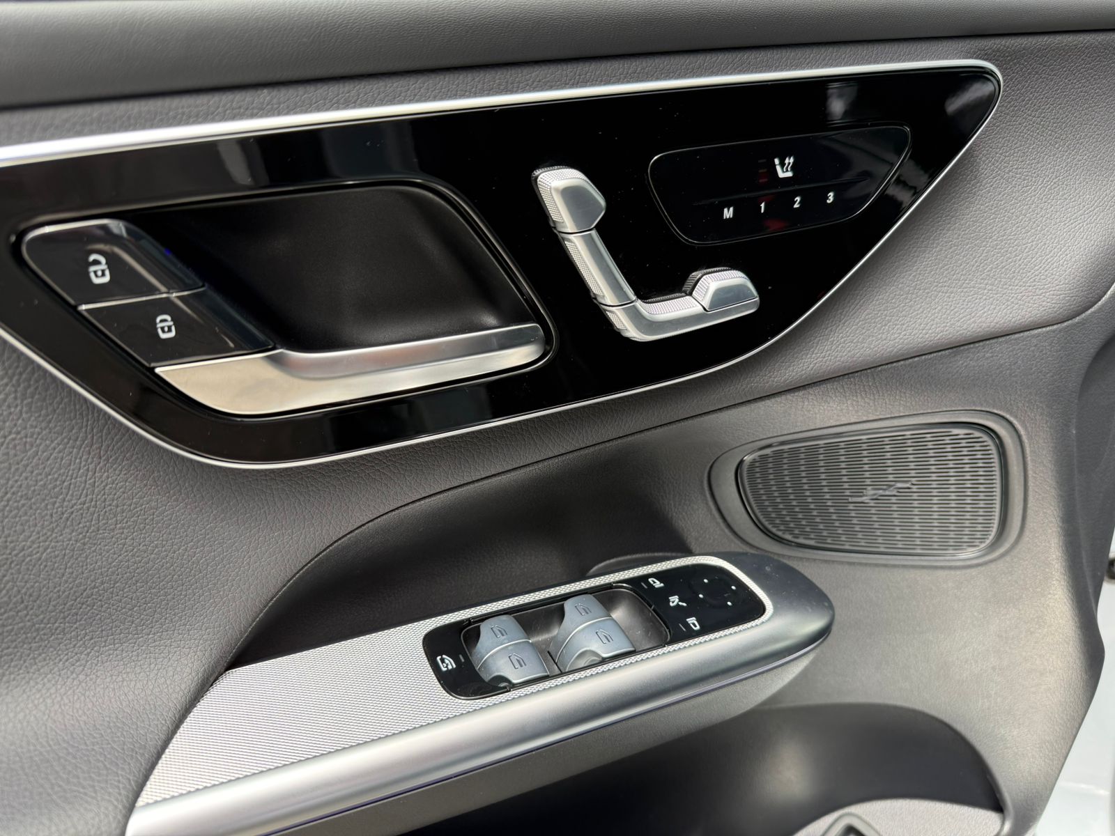 MERCEDES BENZ GLC350e - Imagen 6