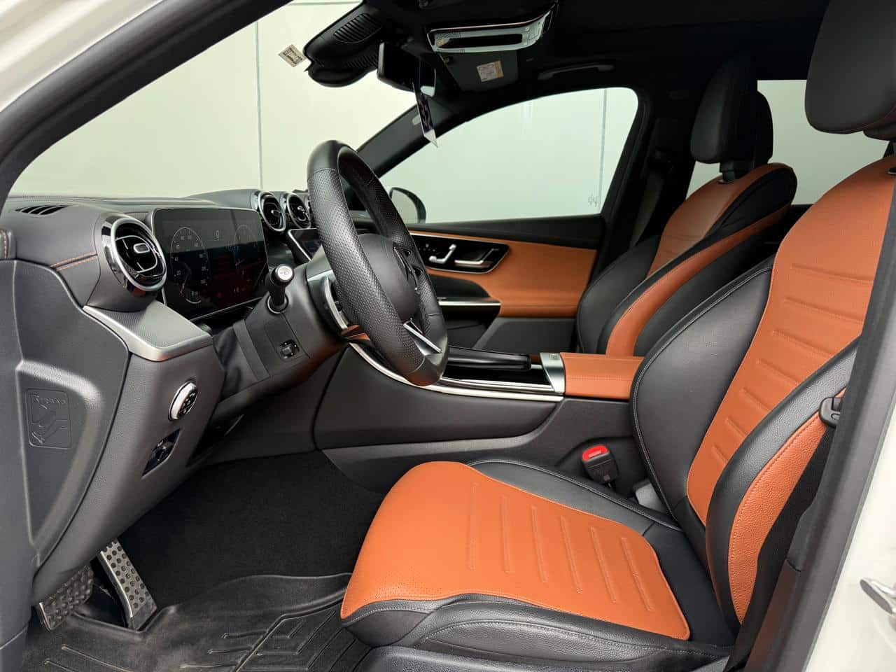 MERCEDES BENZ GLC300 - Imagen 4