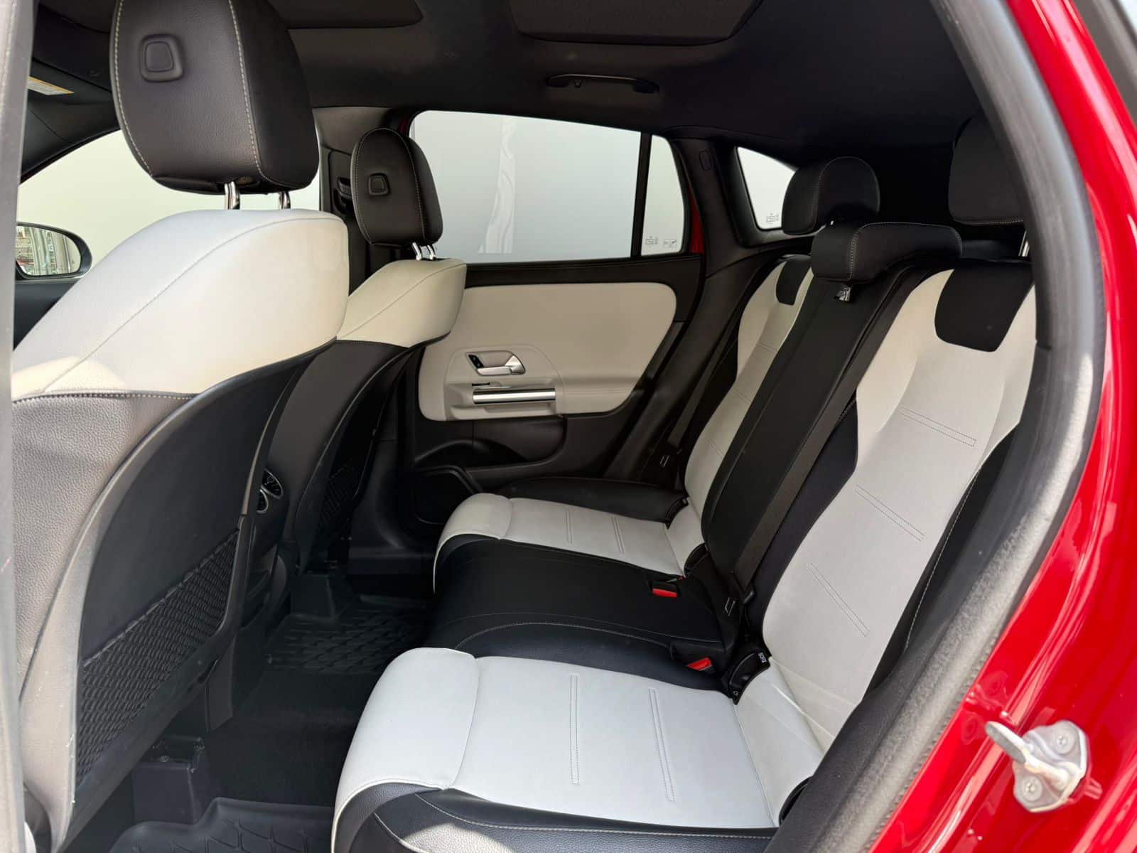 MERCEDES BENZ GLA250 - Imagen 5