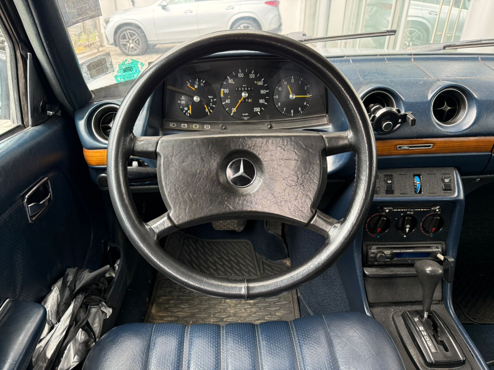 MERCEDES BENZ 280E - Imagen 4