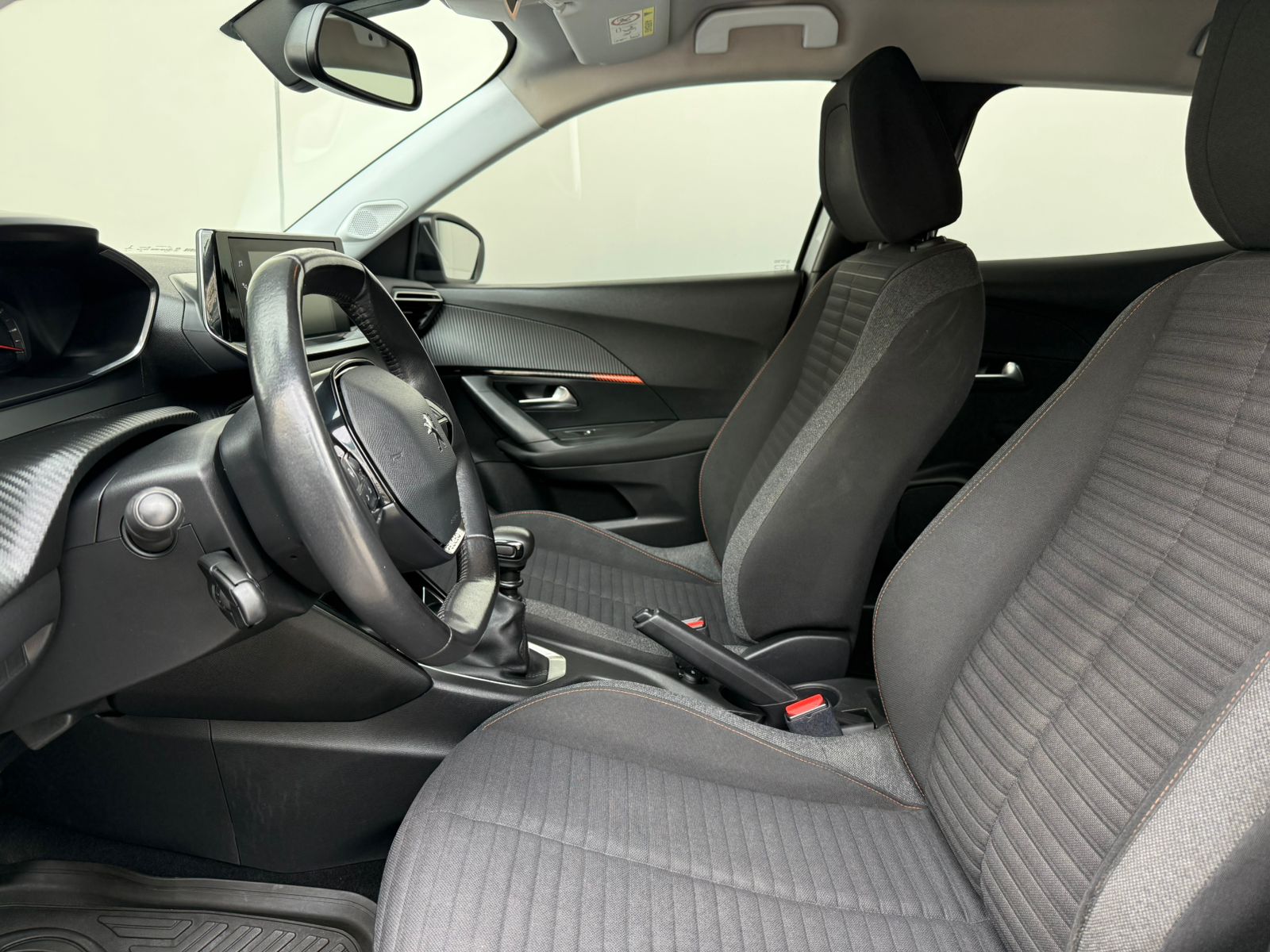 PEUGEOT 2008 - Imagen 4