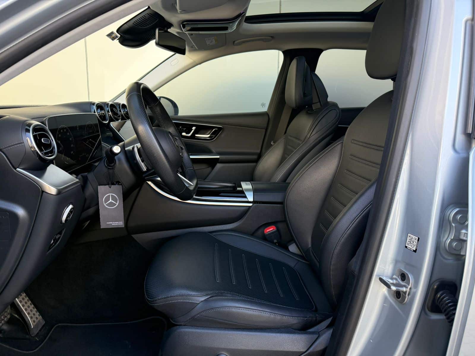 MERCEDES BENZ GLC300 - Imagen 4