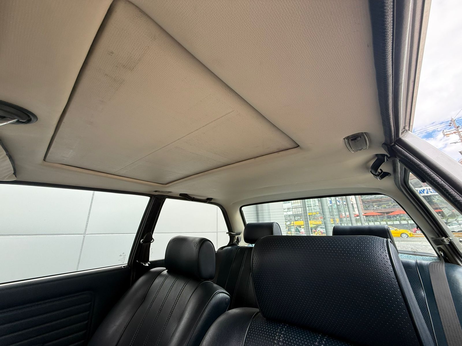 BMW 323 - Imagen 4