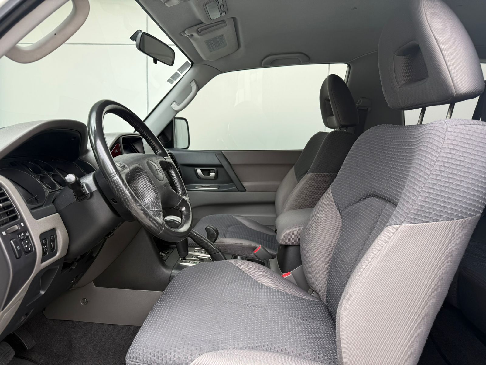 MITSUBISHI MONTERO 3P - Imagen 4