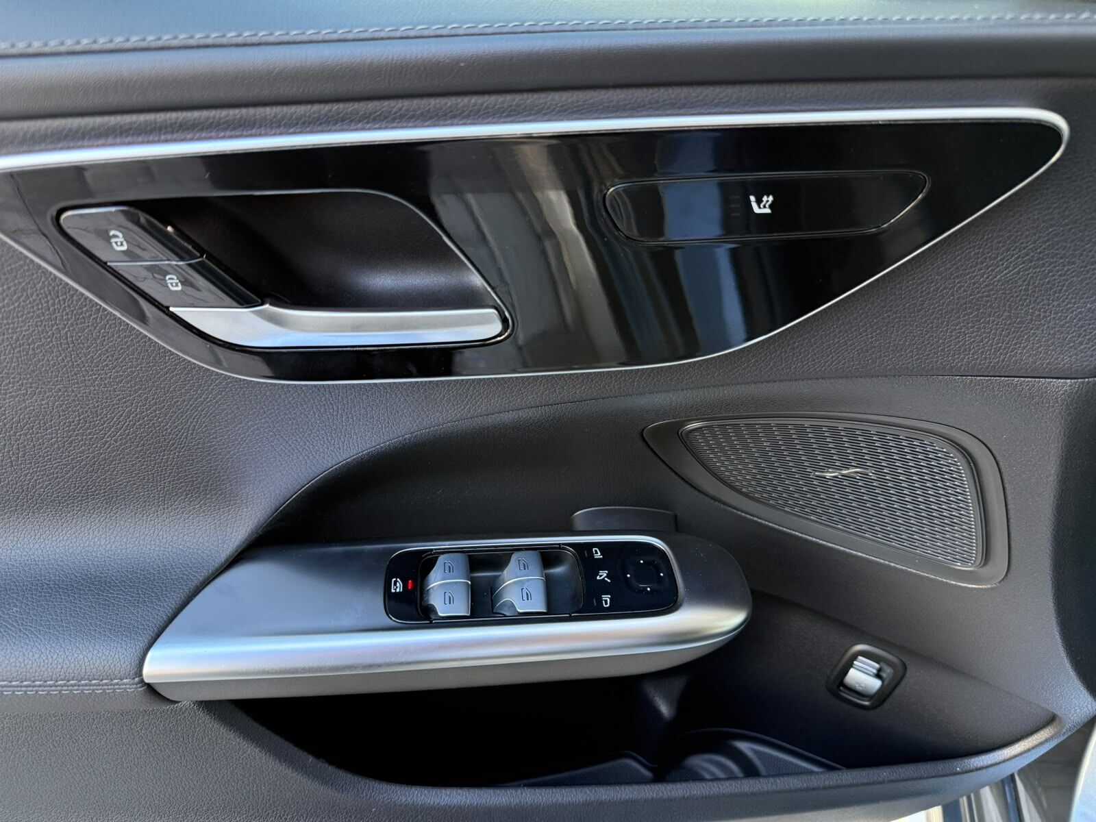 MERCEDES BENZ C300 - Imagen 5