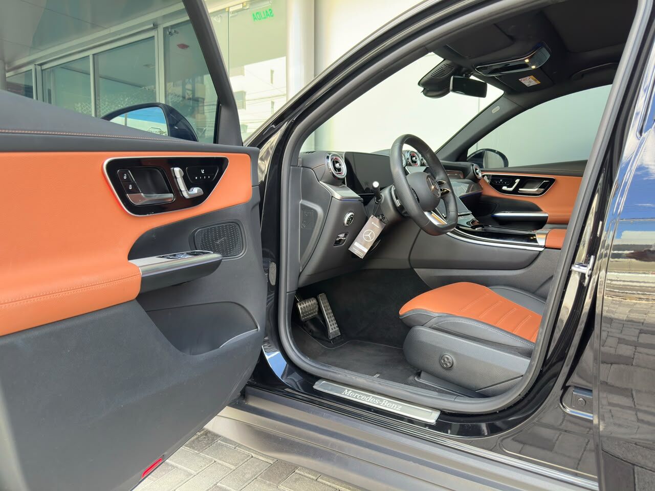 MERCEDES BENZ GLC300 Coupe - Imagen 4