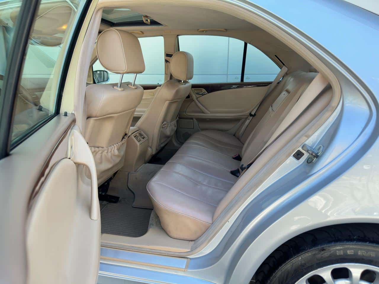 MERCEDES BENZ E320 - Imagen 6